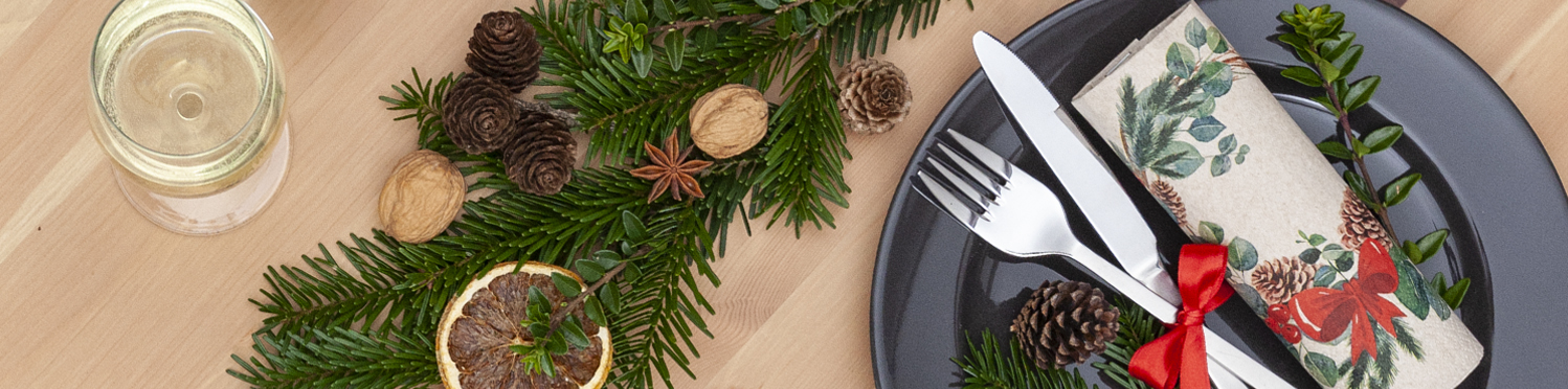 Weihnachtliche Tischdekoration mit den Recycllingservietten  Natural Wreath